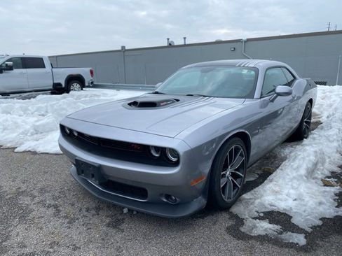 Used 2015 Dodge Challenger R/T Scat Pack image 1