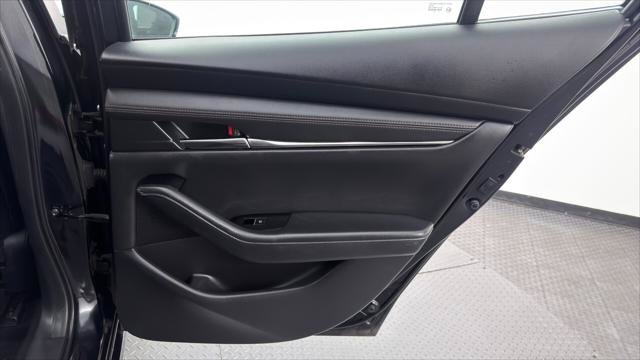 Used 2019 MAZDA MAZDA3 Sedan w/ Preferred Package FWD image 19