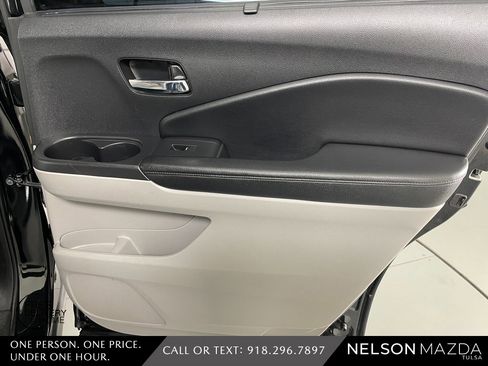 Used 2019 Honda Pilot Touring image 48