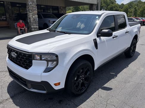 Certified 2025 Ford Maverick XLT w/ Equipment Group 302A AWD/4WD image 2