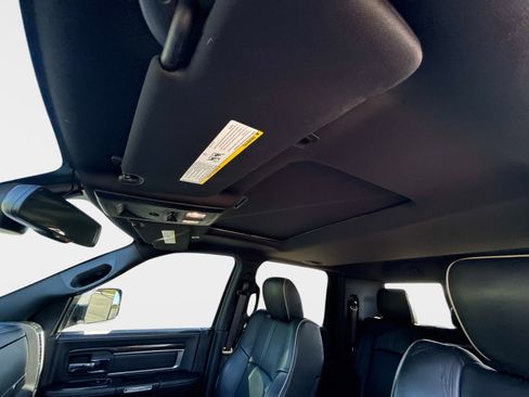 Used 2018 RAM 3500 Laramie Longhorn AWD/4WD image 34