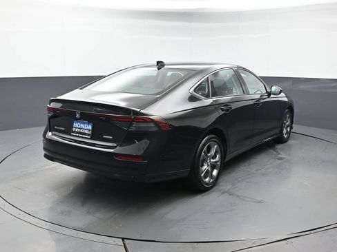 Used 2023 Honda Accord EX-L image 5