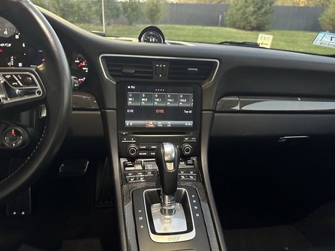 Certified 2019 Porsche 911 Targa 4 GTS image 23