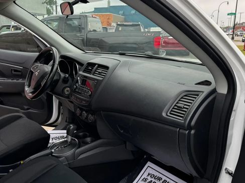 Used 2015 Mitsubishi Outlander Sport ES AWD/4WD image 27