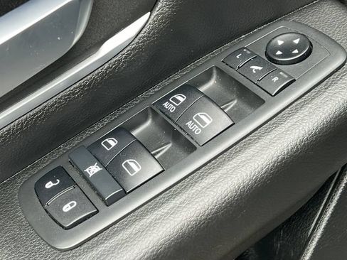 Used 2021 RAM 1500 Big Horn AWD/4WD image 18