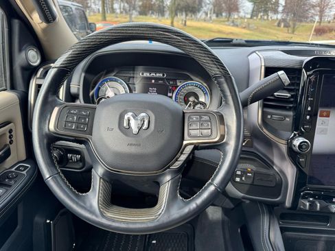 Used 2022 RAM 3500 Limited image 13