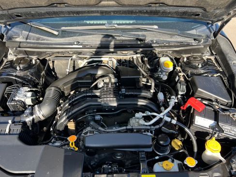 Used 2019 Subaru Crosstrek 2.0i Premium AWD/4WD image 34