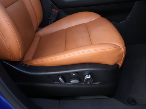 Used 2021 Cadillac XT4 Sport image 19