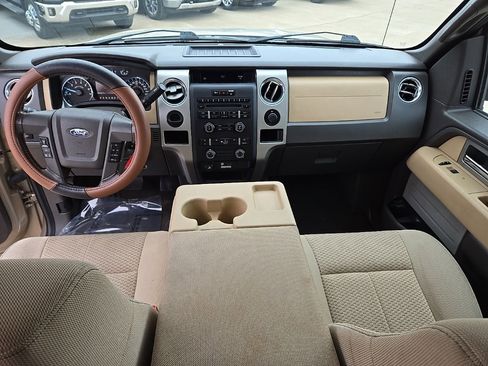 Used 2011 Ford F150 XLT w/ XLT Convenience Pkg image 18