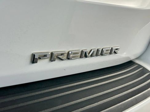 Used 2022 Chevrolet Tahoe Premier w/ Premium Package 2 RWD image 36