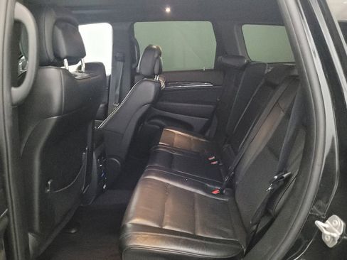 Used 2018 Jeep Grand Cherokee Overland AWD/4WD image 18