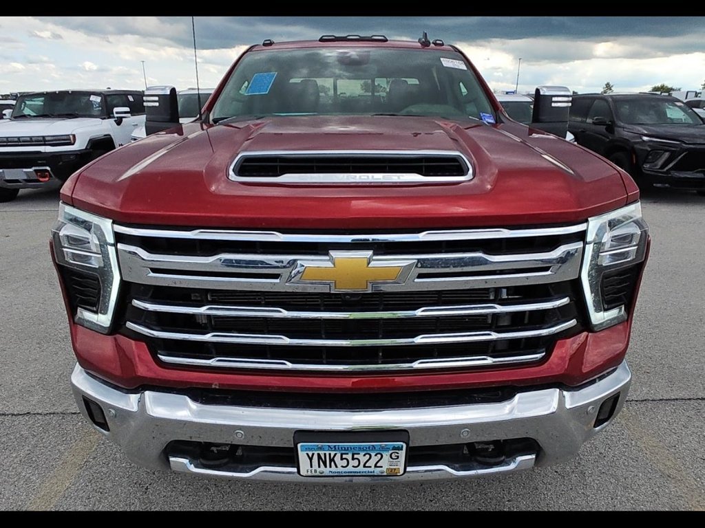 Used 2024 Chevrolet Silverado 3500 LTZ w/ LTZ Convenience Package AWD/4WD image 6