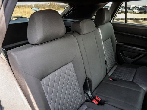 Used 2020 Volkswagen Atlas Cross Sport S image 21