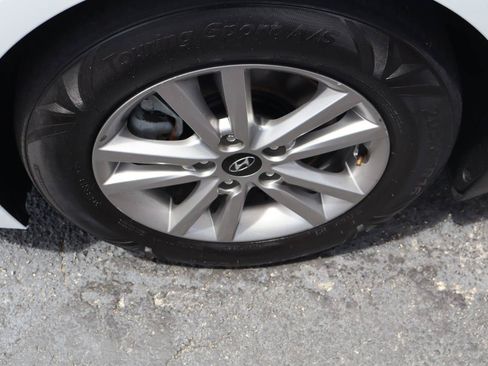 Used 2016 Hyundai Sonata SE FWD image 24
