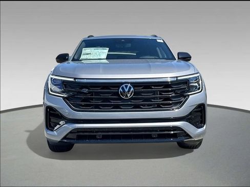 New 2026 Volkswagen Atlas Cross Sport SEL R-Line image 2