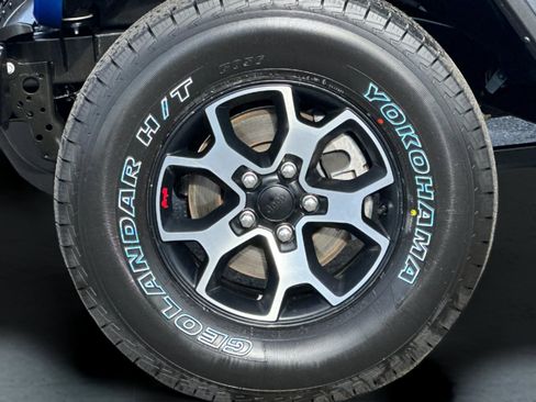 Used 2023 Jeep Wrangler Unlimited Rubicon w/ LED Lighting Group image 26