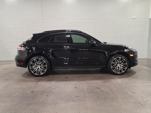 New 2026 Porsche Macan image 8