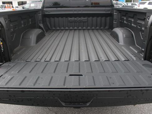 Used 2026 GMC Sierra 2500 Denali w/ Technology Package AWD/4WD image 13