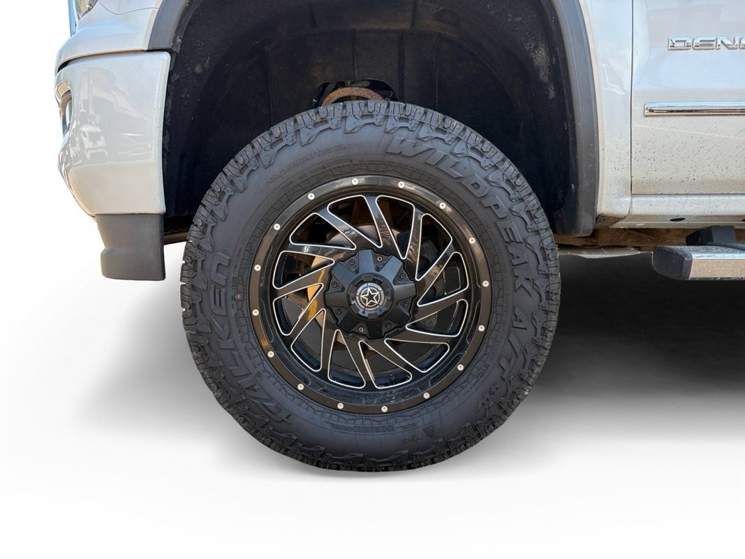 Used 2017 GMC Sierra 1500 Denali AWD/4WD image 9