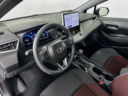Used 2026 Toyota Corolla SE w/ SE Package FWD image 9