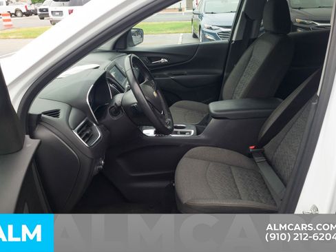 Used 2024 Chevrolet Equinox LT FWD image 17