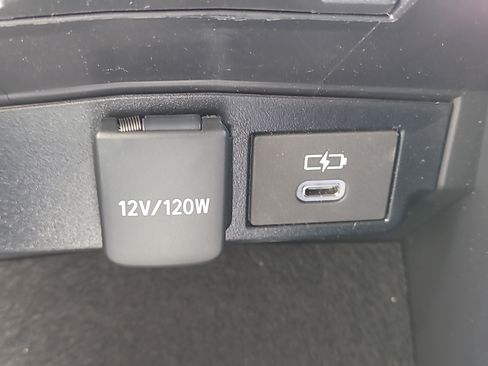 Used 2026 Toyota Corolla SE image 25