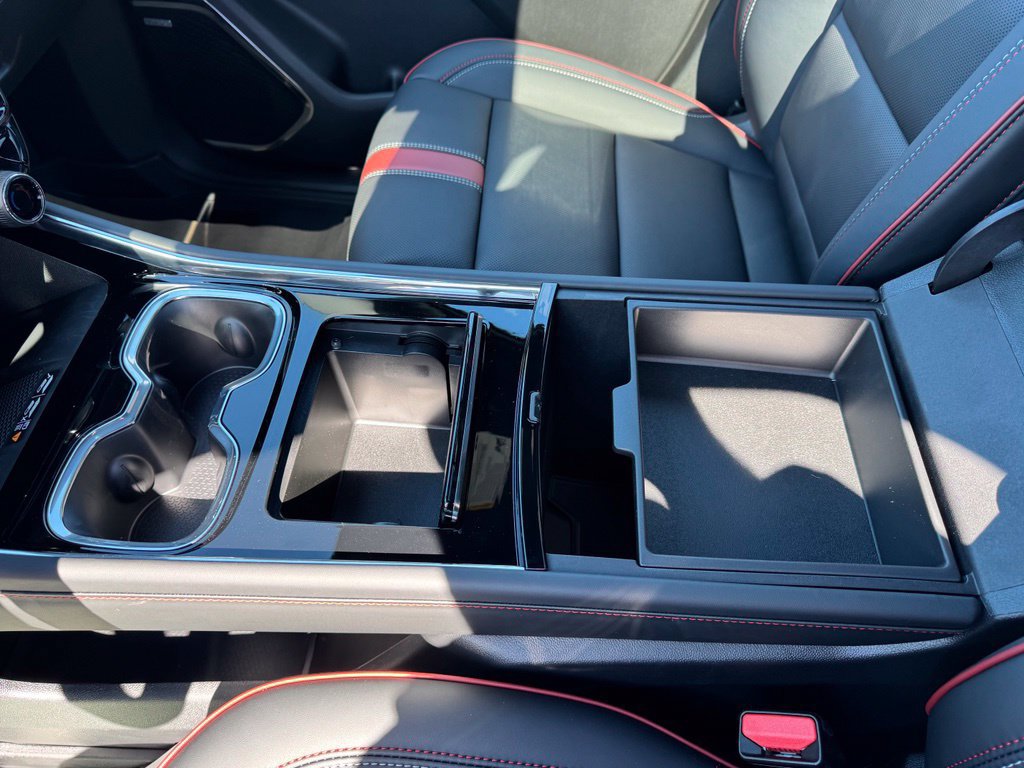 New 2027 Chevrolet Traverse RS w/ LPO, Floor Liner Package AWD/4WD image 17