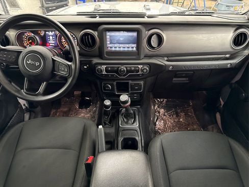 Used 2022 Jeep Wrangler Unlimited Sport image 20