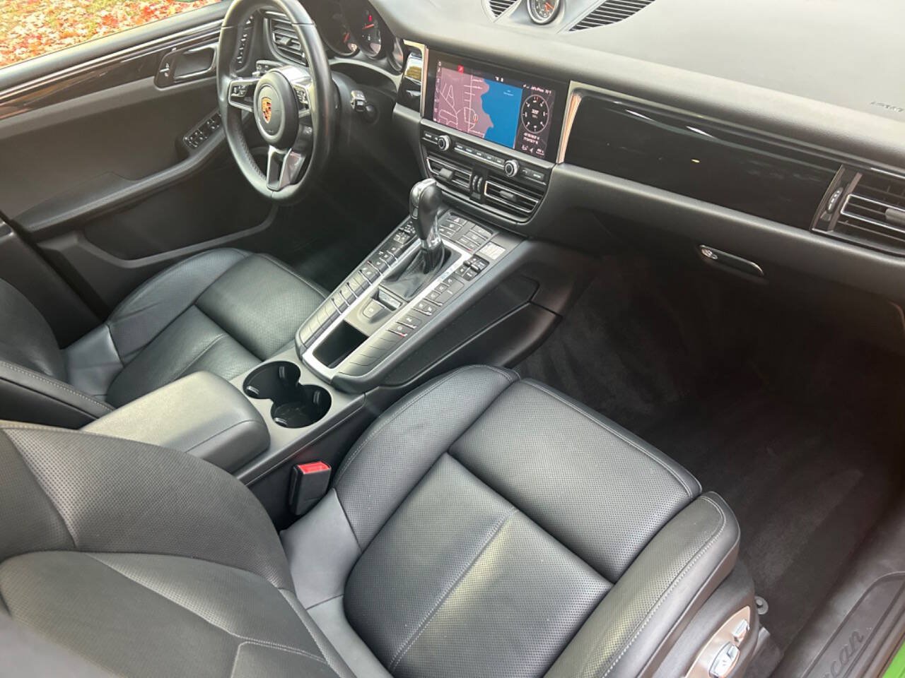Used 2019 Porsche Macan AWD/4WD image 19