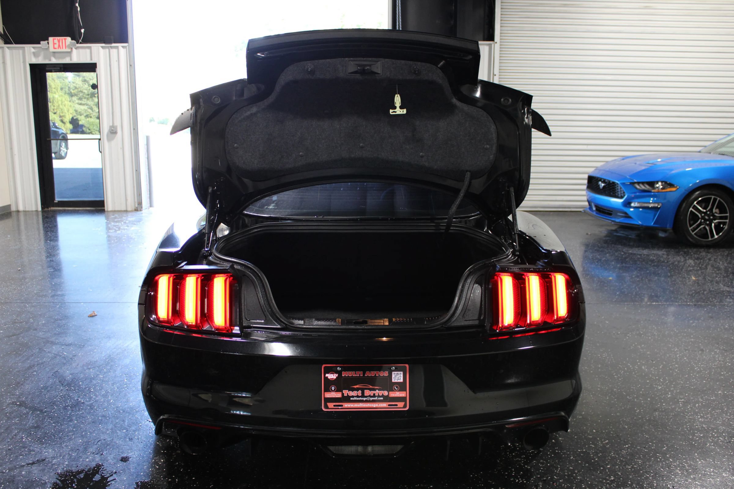 Used 2016 Ford Mustang Coupe RWD image 30