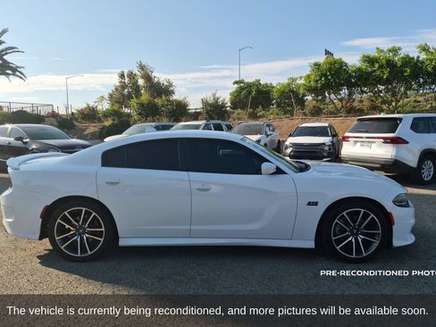 Used 2022 Dodge Charger R/T w/ Plus Group RWD image 4