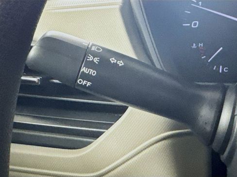 Used 2025 Subaru Forester image 12