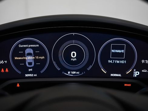 Used 2022 Porsche Taycan GTS image 18