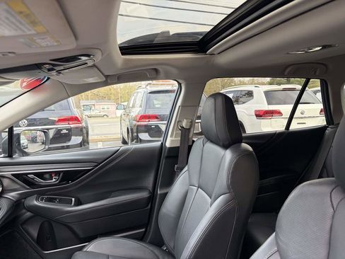 Used 2020 Subaru Outback Limited AWD/4WD image 11