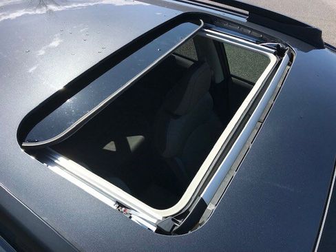 Certified 2024 Subaru Crosstrek 2.0i Premium image 9