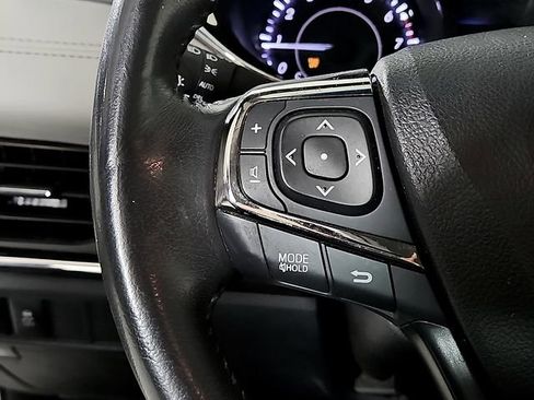 Used 2014 Toyota Avalon XLE image 20