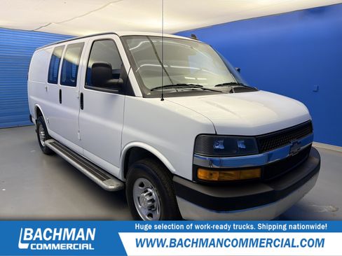 Used 2024 Chevrolet Express 2500 w/ Driver Convenience Package RWD image 1
