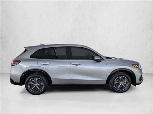 Used 2023 Honda HR-V EX-L image 4