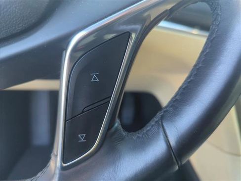 Used 2018 Cadillac XT5 FWD image 14