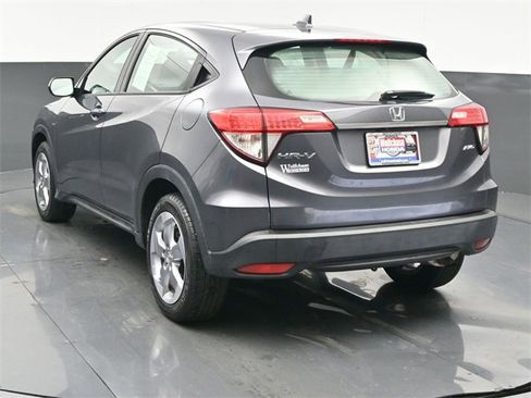 Certified 2021 Honda HR-V LX image 4