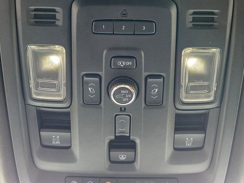 Used 2021 GMC Yukon Denali w/ Denali Ultimate Package AWD/4WD image 42
