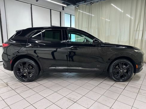 Certified 2025 Buick Envision Sport Touring image 3