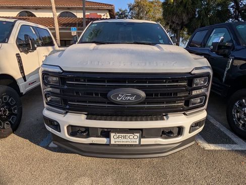 New 2026 Ford F250 Platinum AWD/4WD image 3