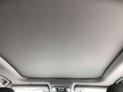 Used 2022 Toyota Highlander Platinum AWD/4WD image 31