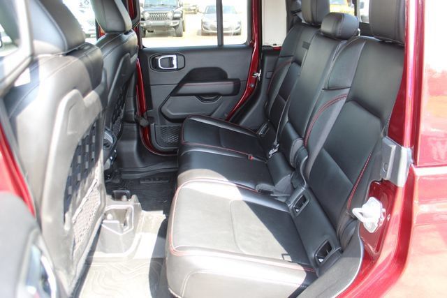 Used 2021 Jeep Gladiator Rubicon AWD/4WD image 25