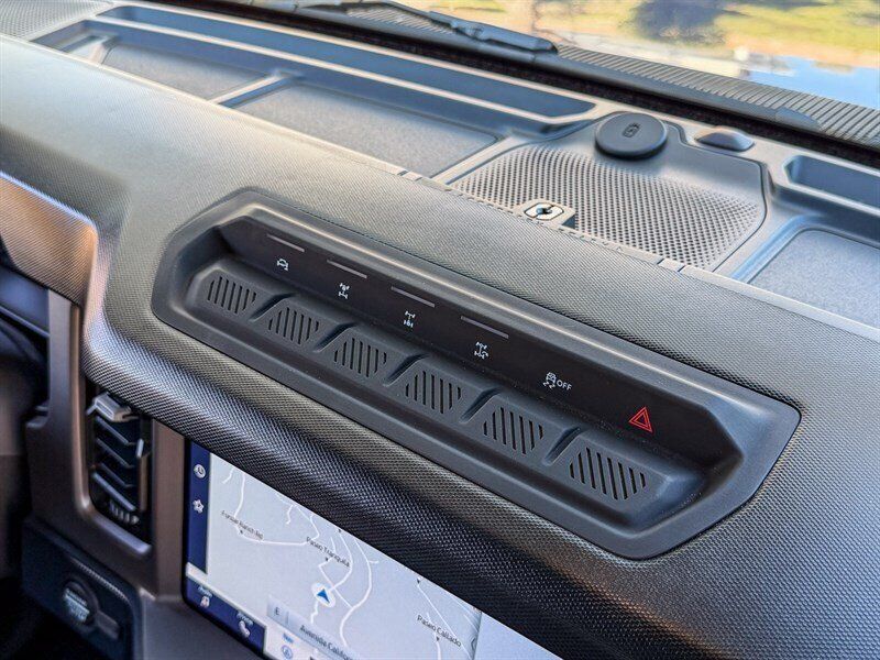 Used 2021 Ford Bronco First Edition AWD/4WD image 35