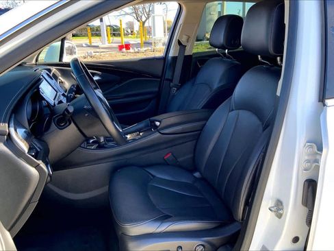 Used 2018 Buick Envision Essence image 7
