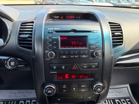 Used 2011 Kia Sorento EX w/ Premium Pkg FWD image 24