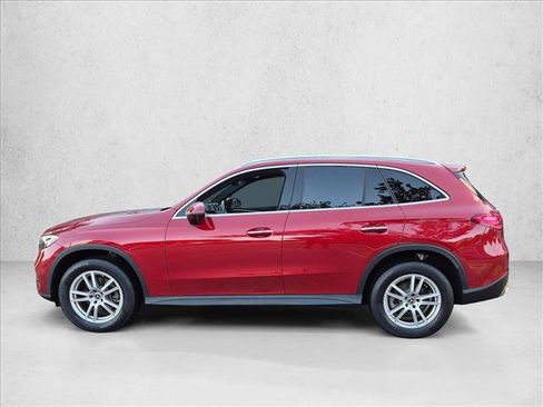 Used 2023 Mercedes-Benz GLC 300 image 8