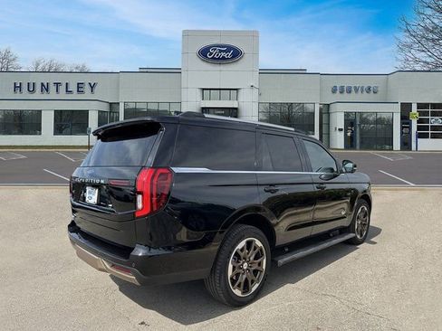 Used 2025 Ford Expedition King Ranch image 5